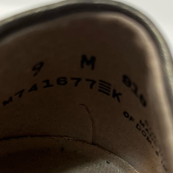 Munro American Women’s Travelor Slip-On Flats. Size: 9M. Loafers. Color:Tan/Gray - Picture 11 of 14